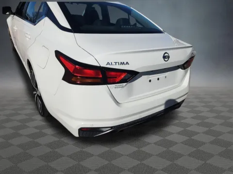 More photos of 2020 Nissan Altima 2.5 SR at McCloskey Imports & 4x4s (Licensed as McCloskey Isuzu), CO