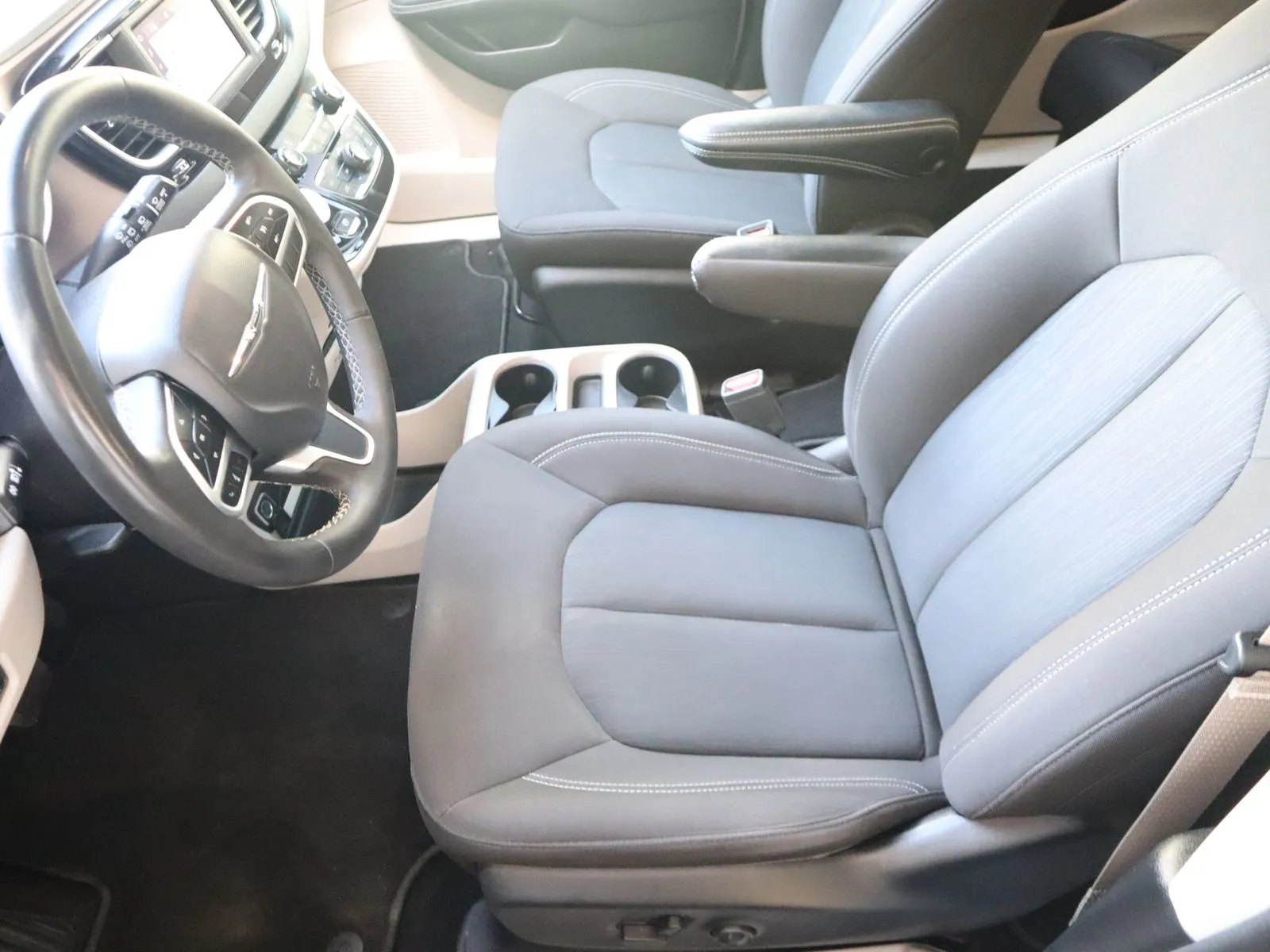 Chrysler Voyager photo 24