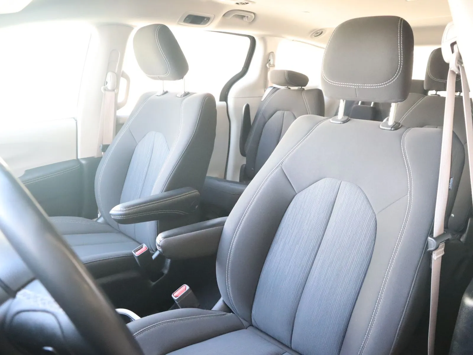 Chrysler Voyager photo 25