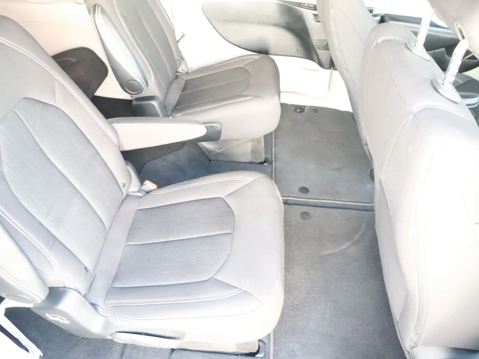 Chrysler Voyager photo 49