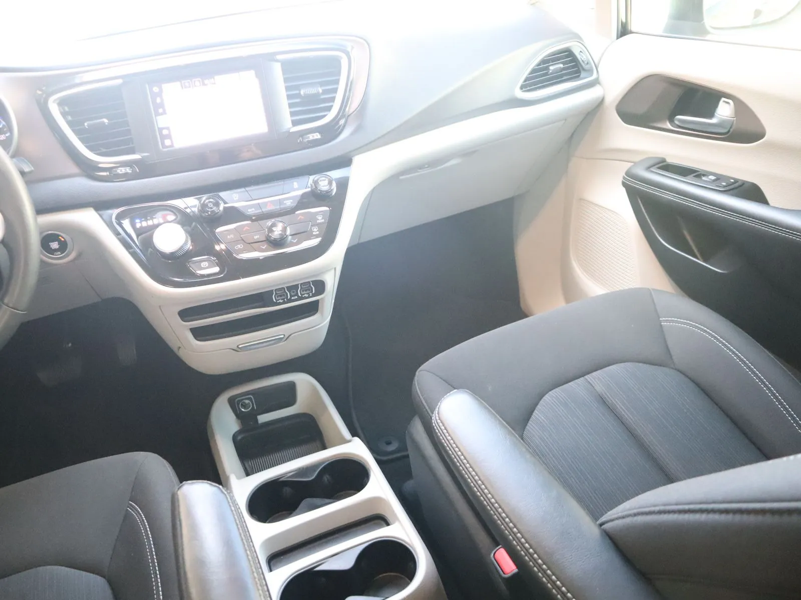 Chrysler Voyager photo 29