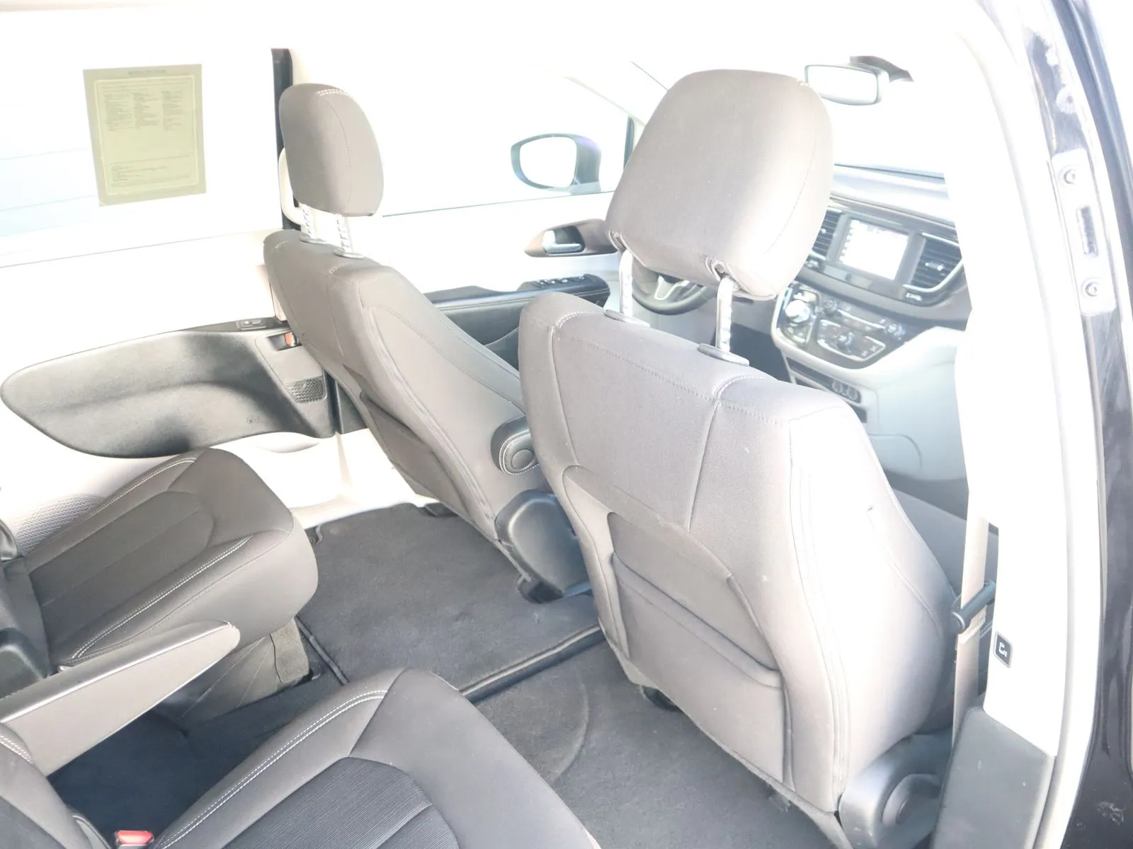 Chrysler Voyager photo 48