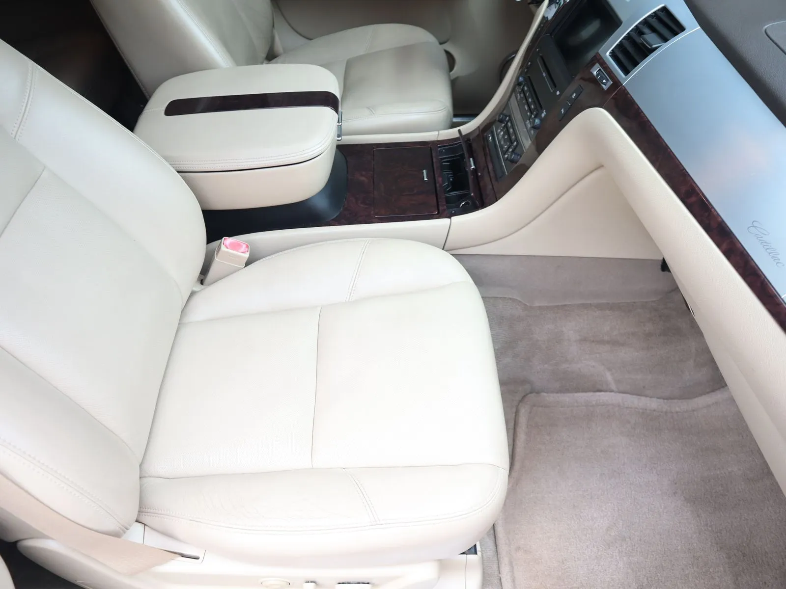 Cadillac Escalade photo 54