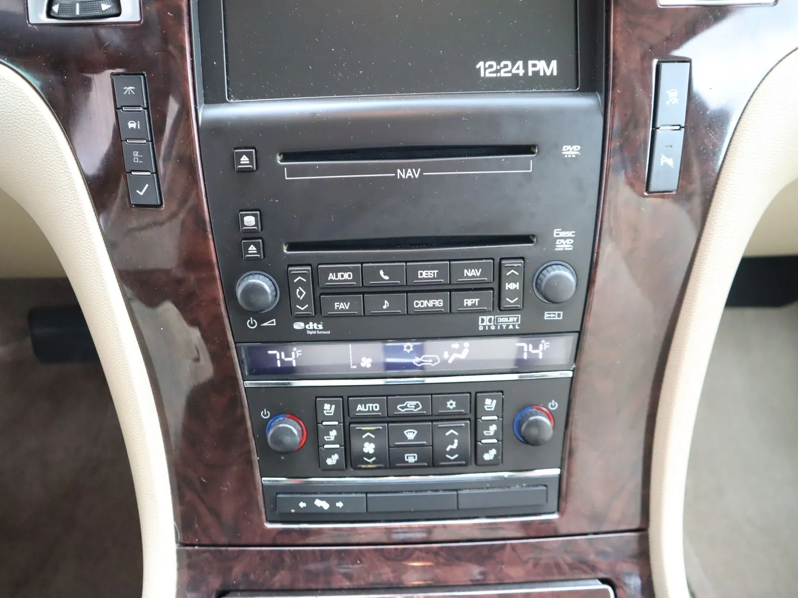 Cadillac Escalade photo 38