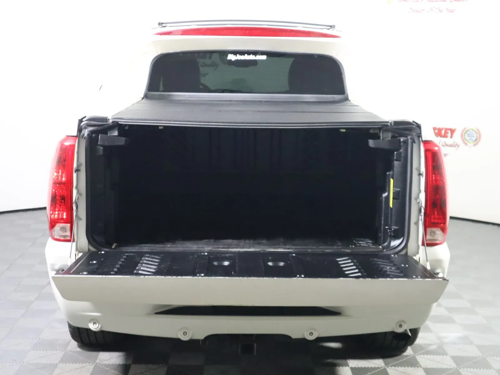 Cadillac Escalade photo 13