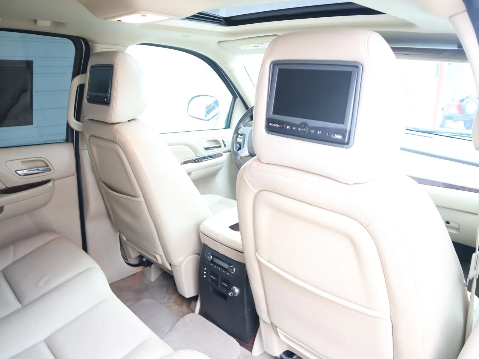 Cadillac Escalade photo 50