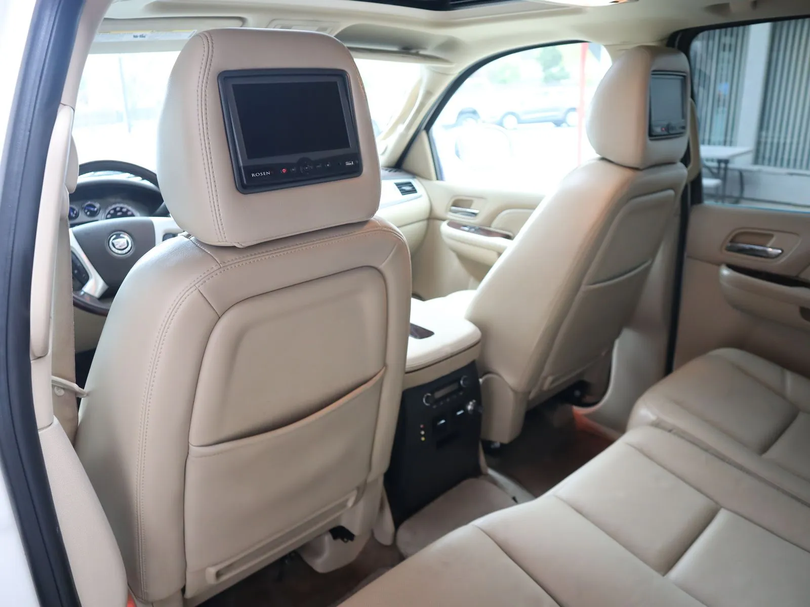 Cadillac Escalade photo 46