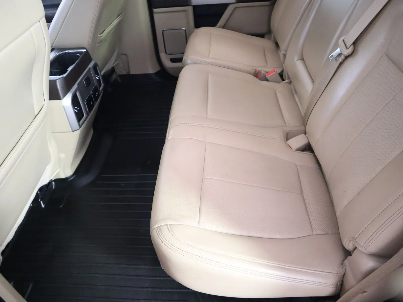 Ford F-150 photo 47