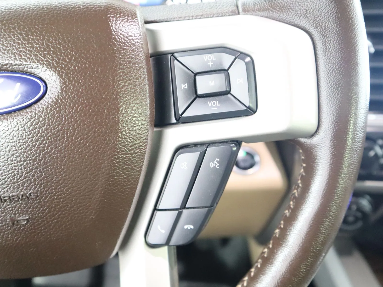Ford F-150 photo 31