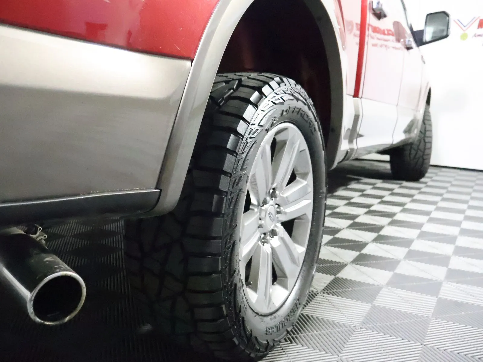 Ford F-150 photo 6