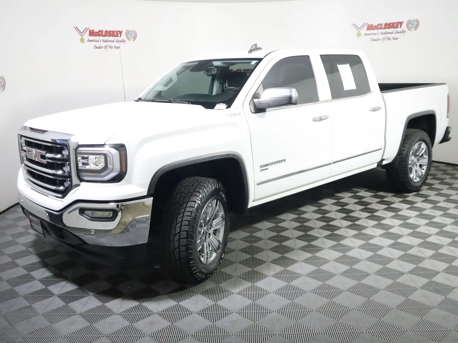 GMC Sierra photo 18