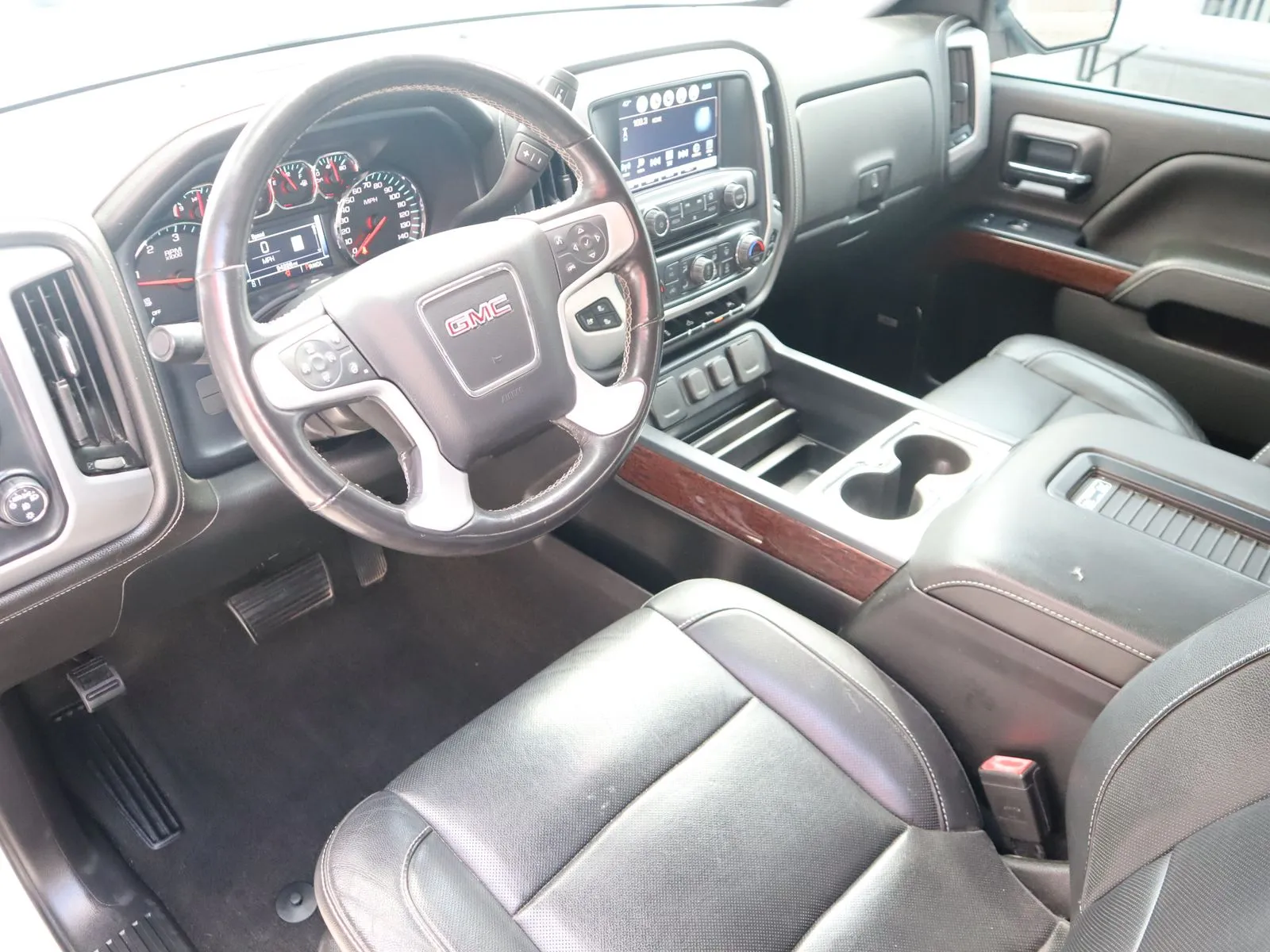 GMC Sierra photo 27