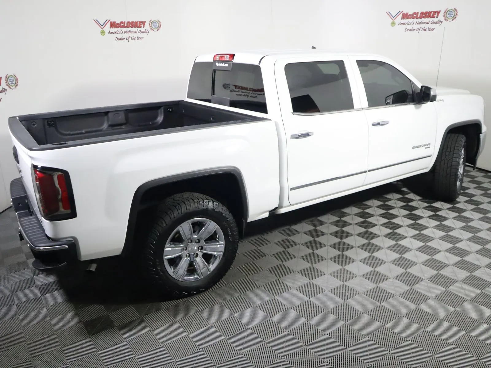 GMC Sierra photo 4
