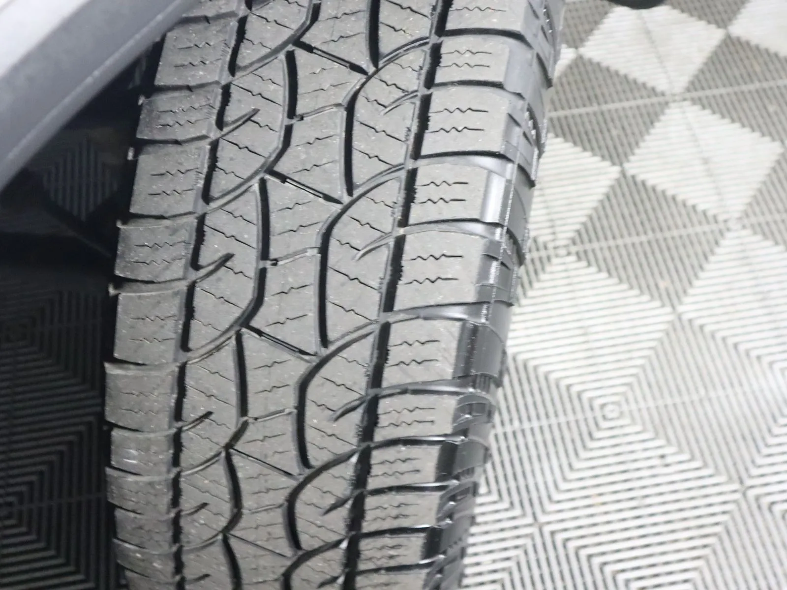 GMC Sierra photo 23