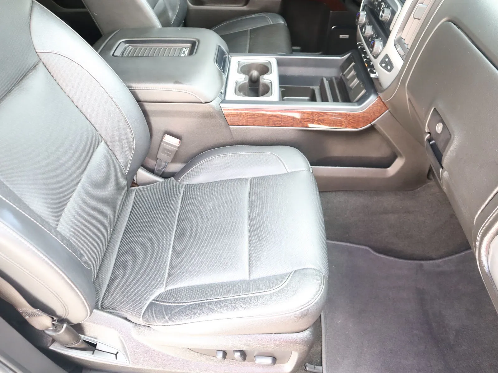GMC Sierra photo 54