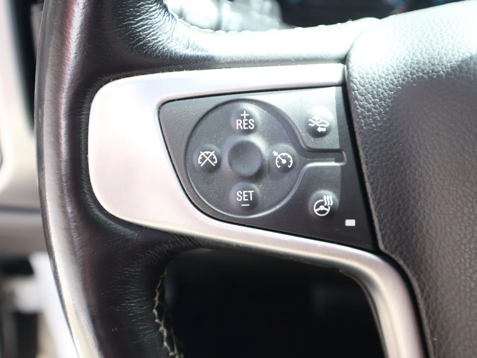GMC Sierra photo 36
