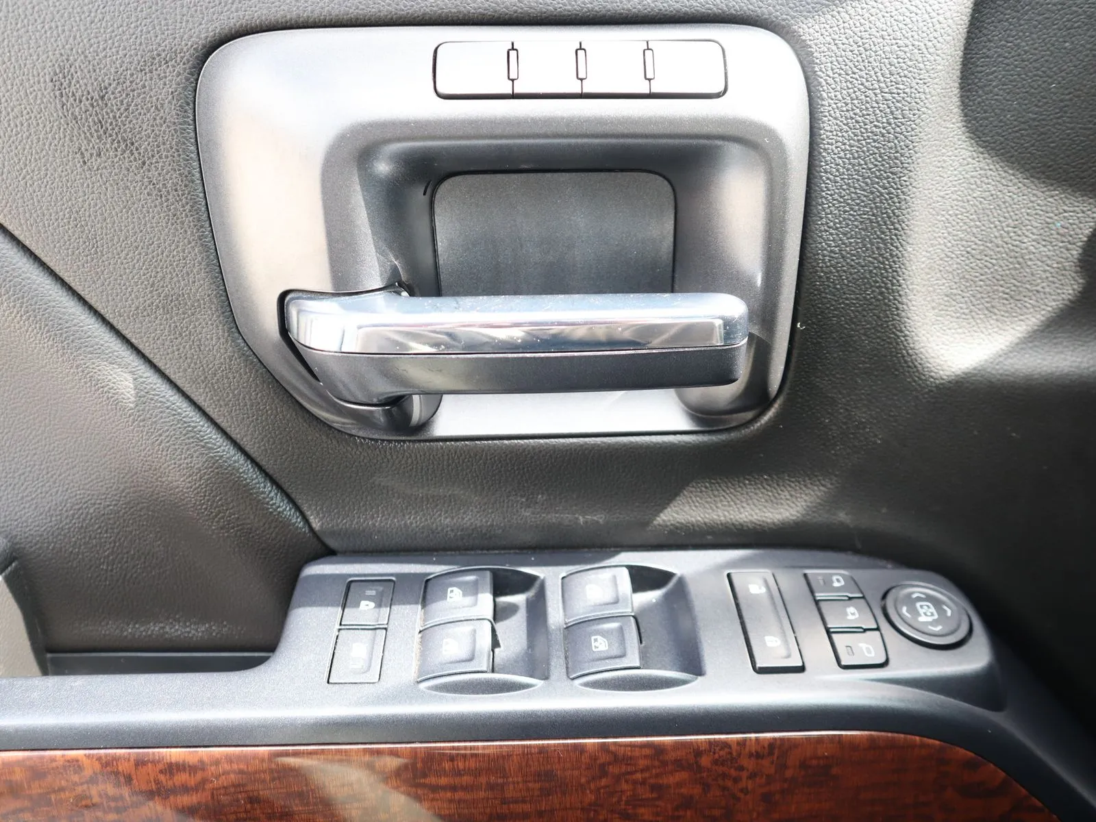 GMC Sierra photo 39