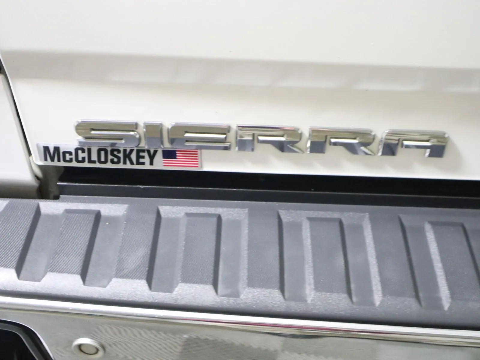 GMC Sierra photo 9