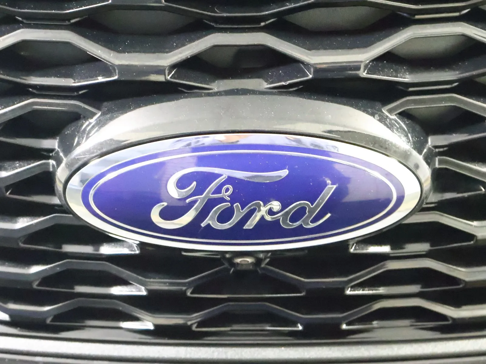 Ford Explorer photo 18