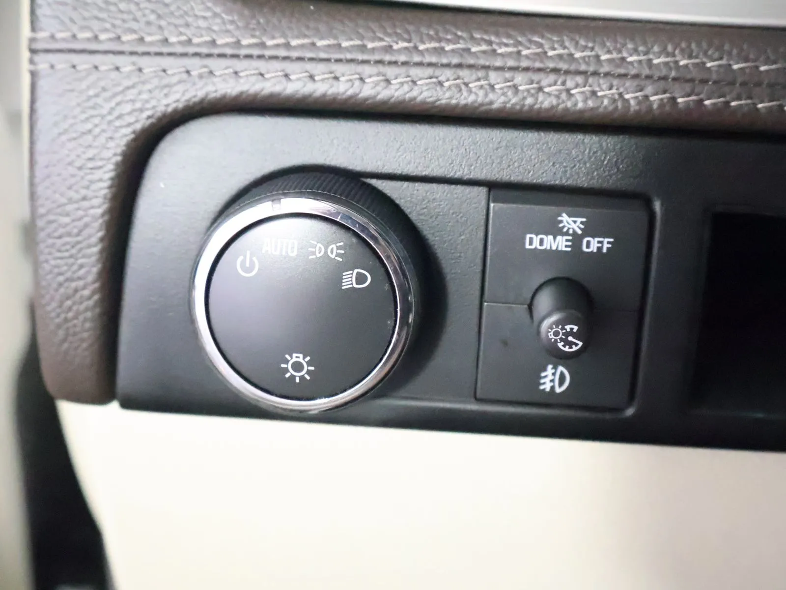 Cadillac Escalade photo 32