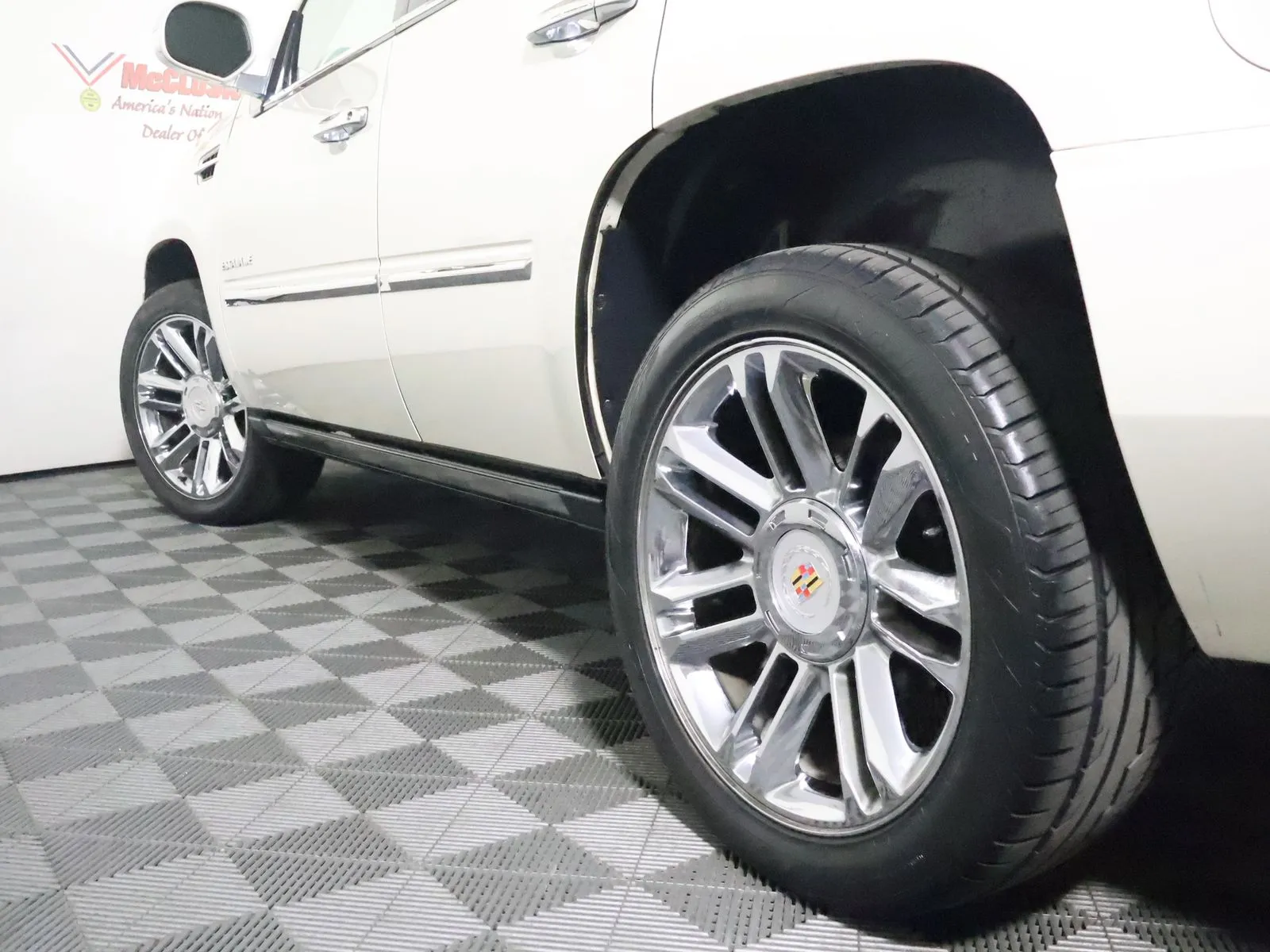 Cadillac Escalade photo 12