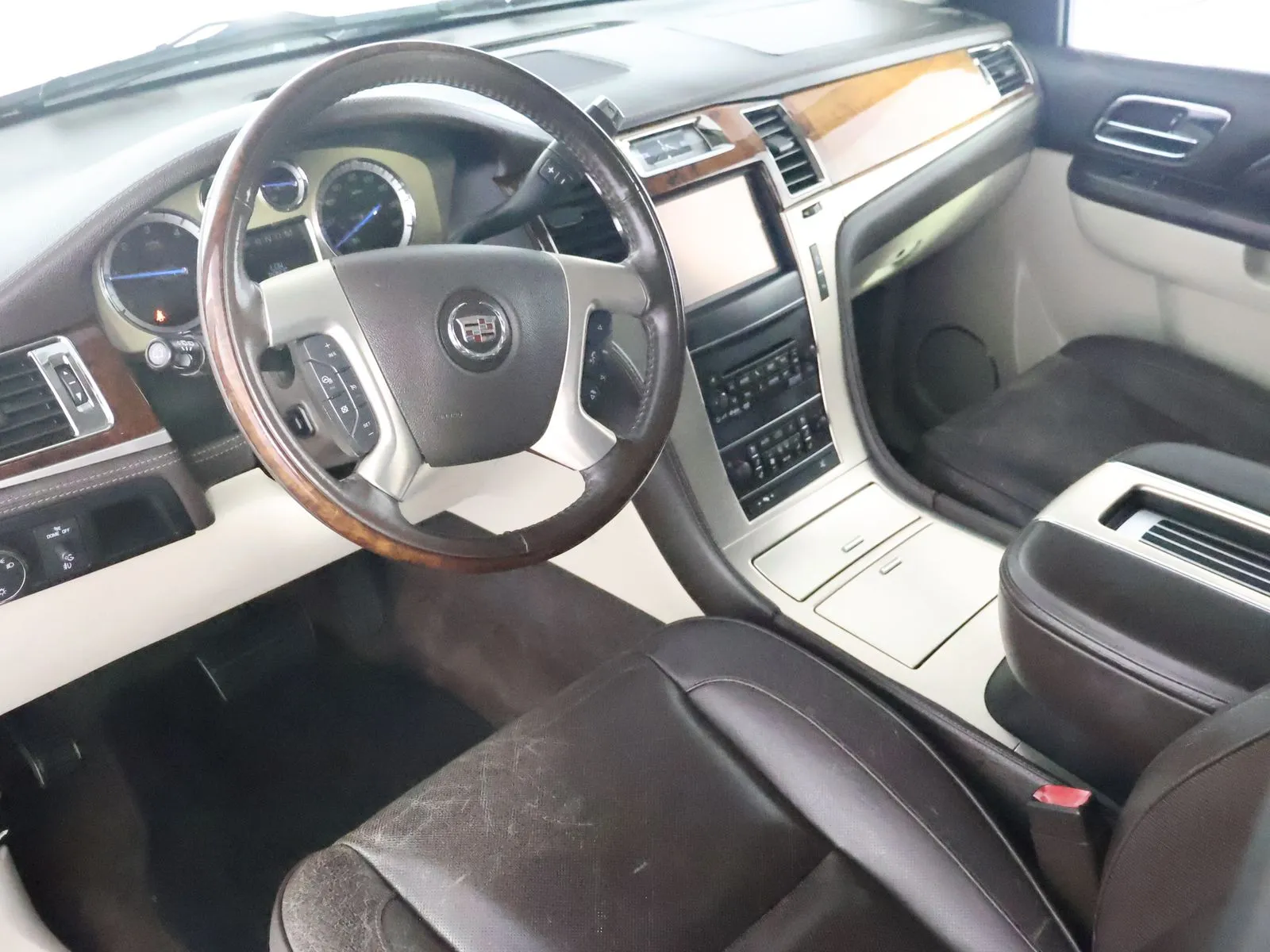 Cadillac Escalade photo 24