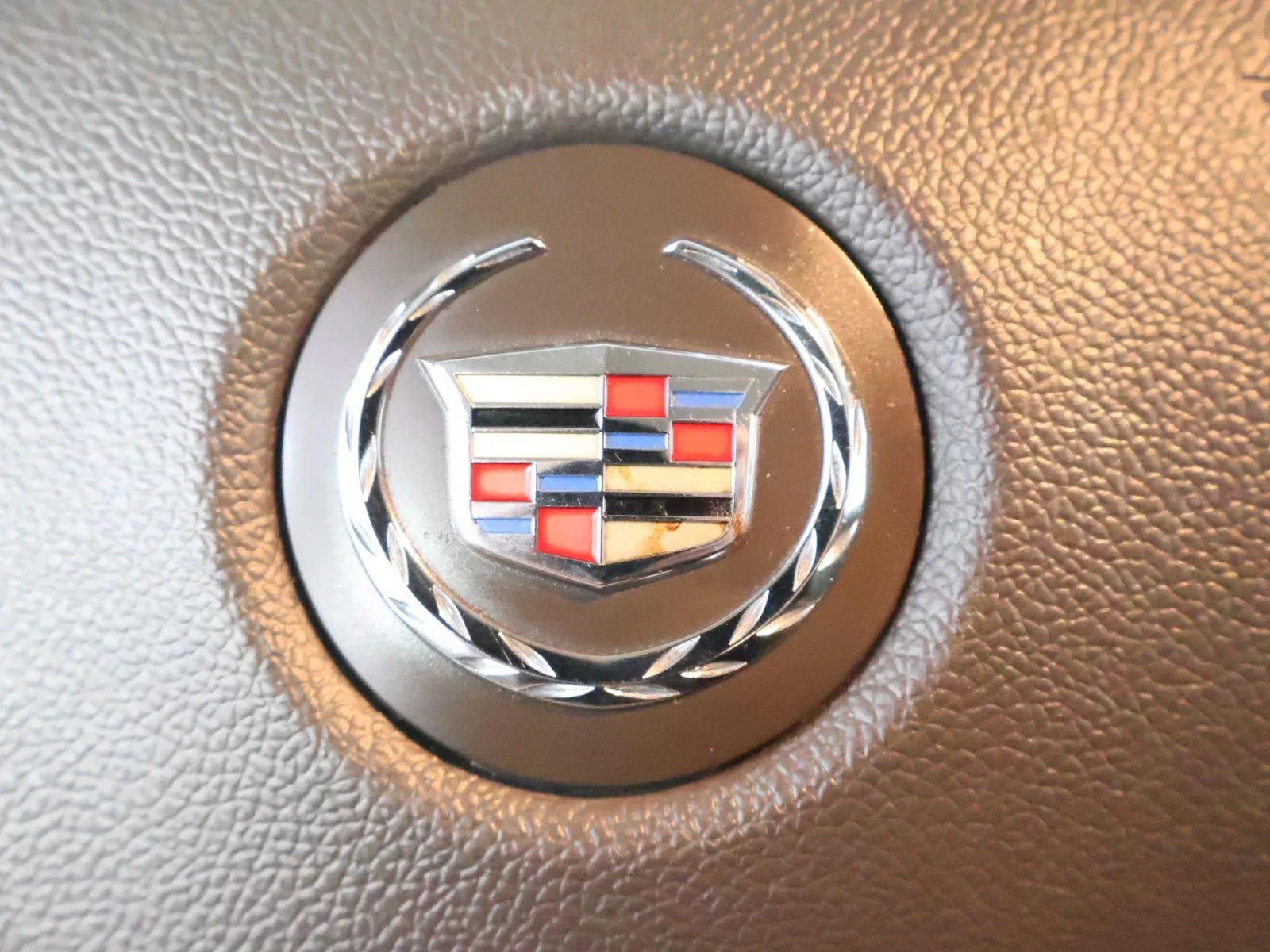 Cadillac Escalade photo 34