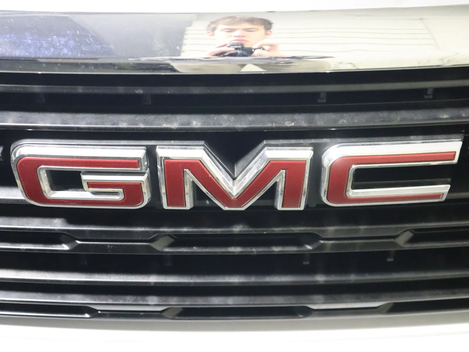 GMC Sierra photo 16