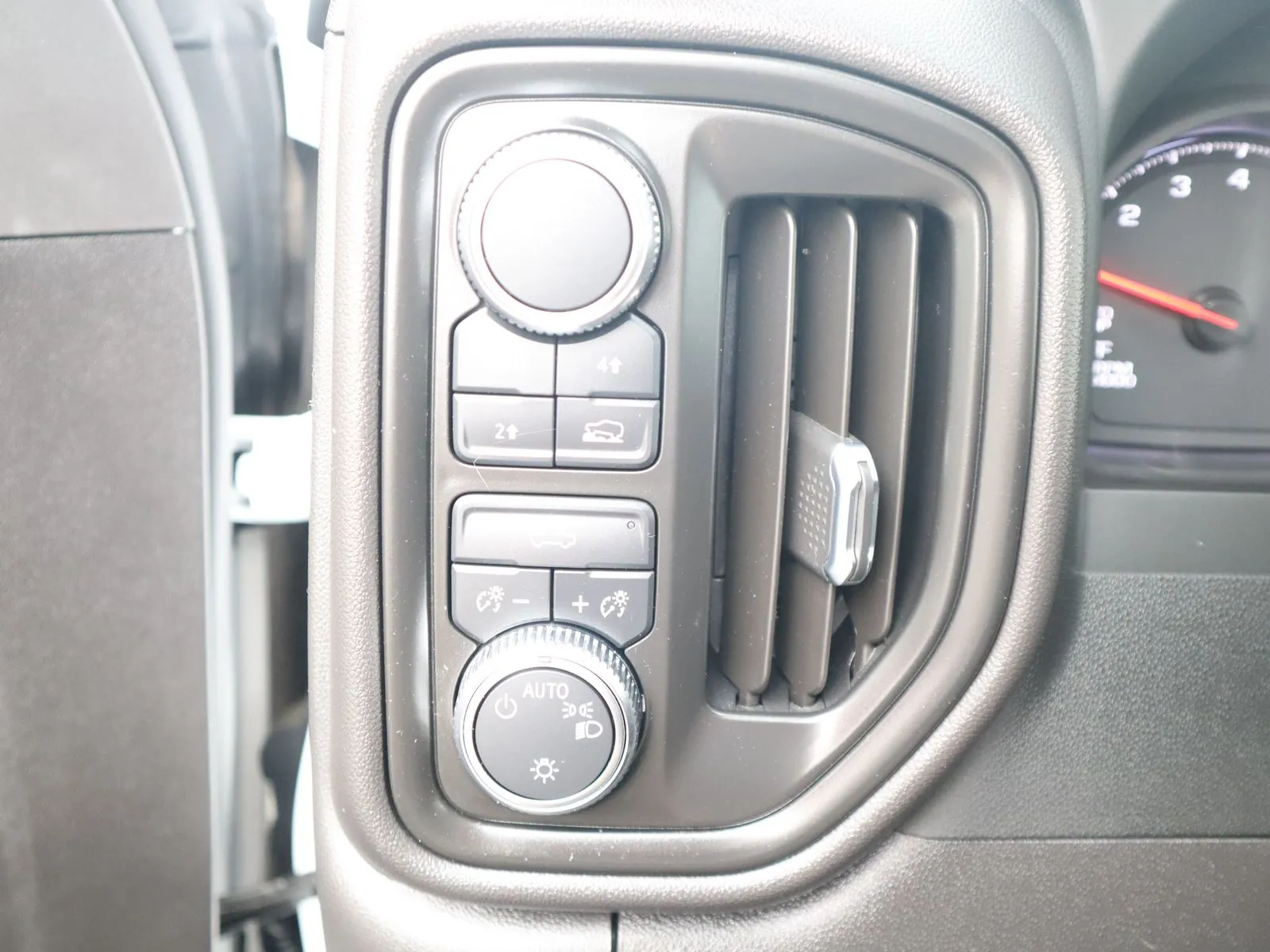 GMC Sierra photo 29