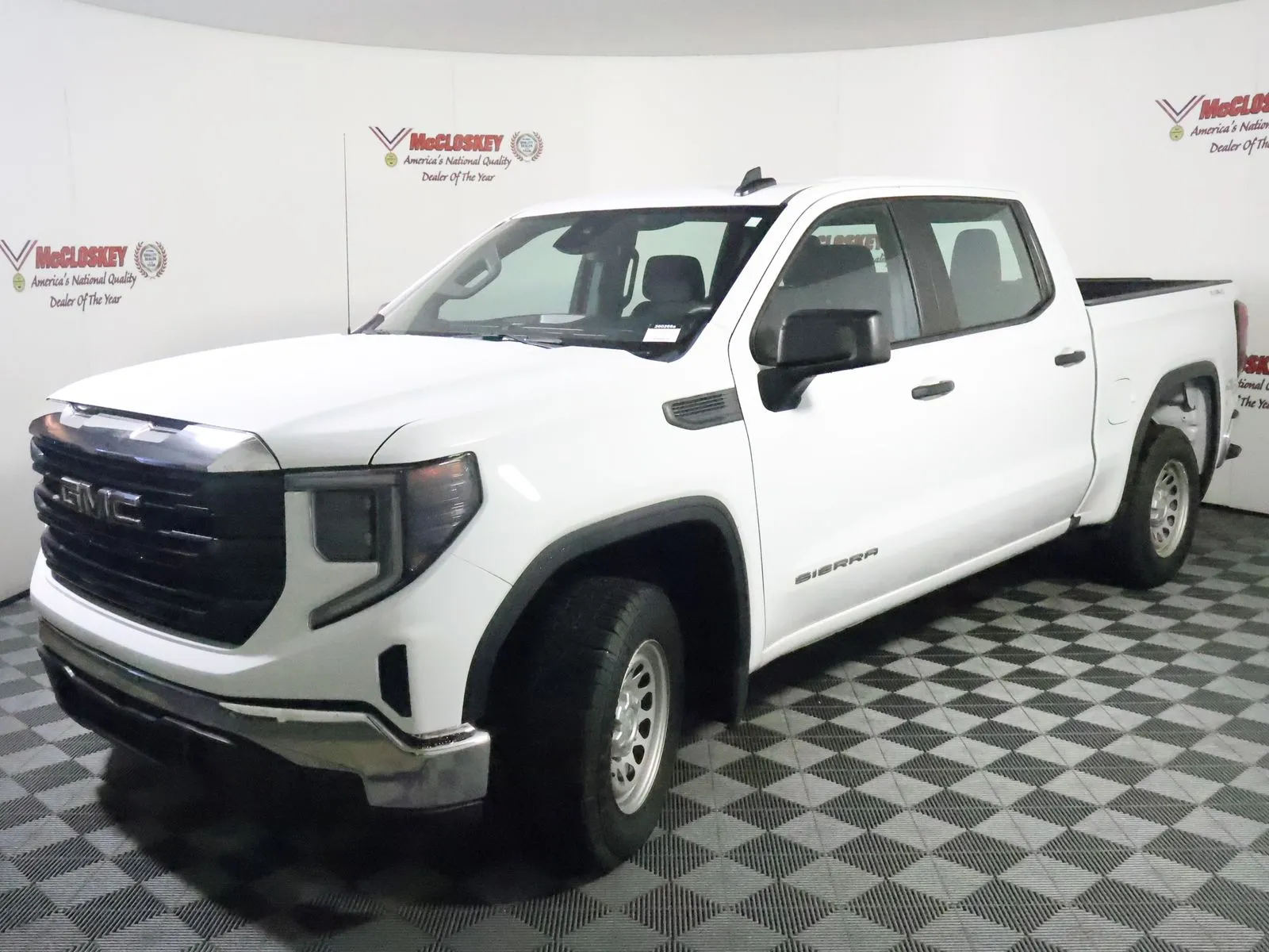 GMC Sierra photo 13