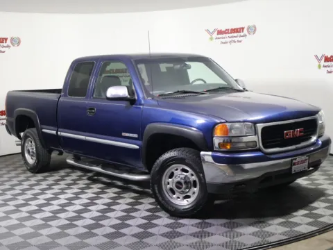 Another view of 2000 GMC Sierra 2500 SLE for sale in Colorado Springs, CO at McCloskey Imports & 4x4s (Licensed as McCloskey Isuzu)