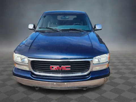 Photos of 2000 GMC Sierra 2500 SLE for sale in Colorado Springs, CO at McCloskey Imports & 4x4s (Licensed as McCloskey Isuzu)