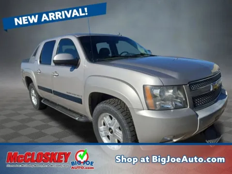 Silver 2009 Chevrolet Avalanche 1500 LT for sale in Colorado Springs, CO