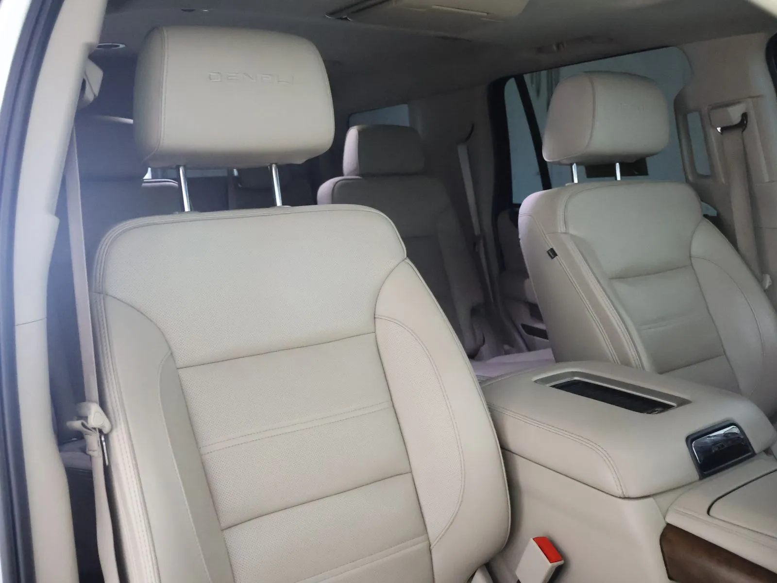 GMC Yukon photo 61
