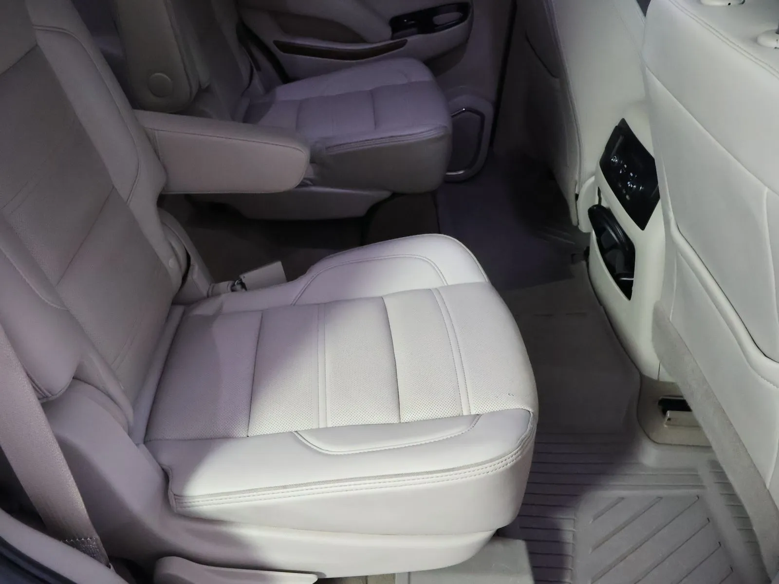 GMC Yukon photo 57