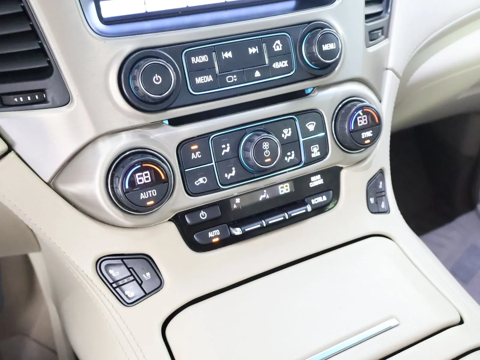 GMC Yukon photo 42