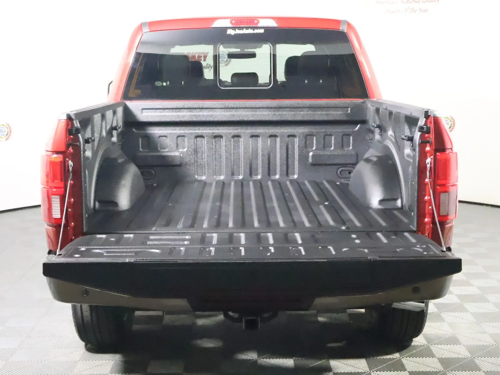Ford F-150 photo 10