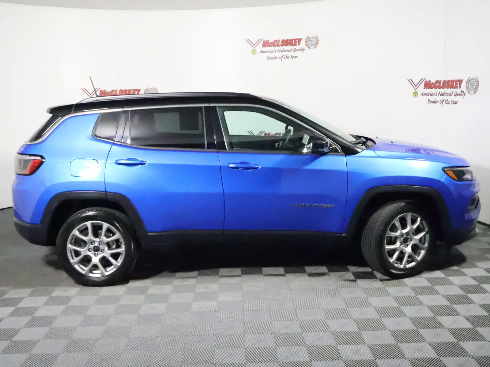 Jeep Compass photo 3