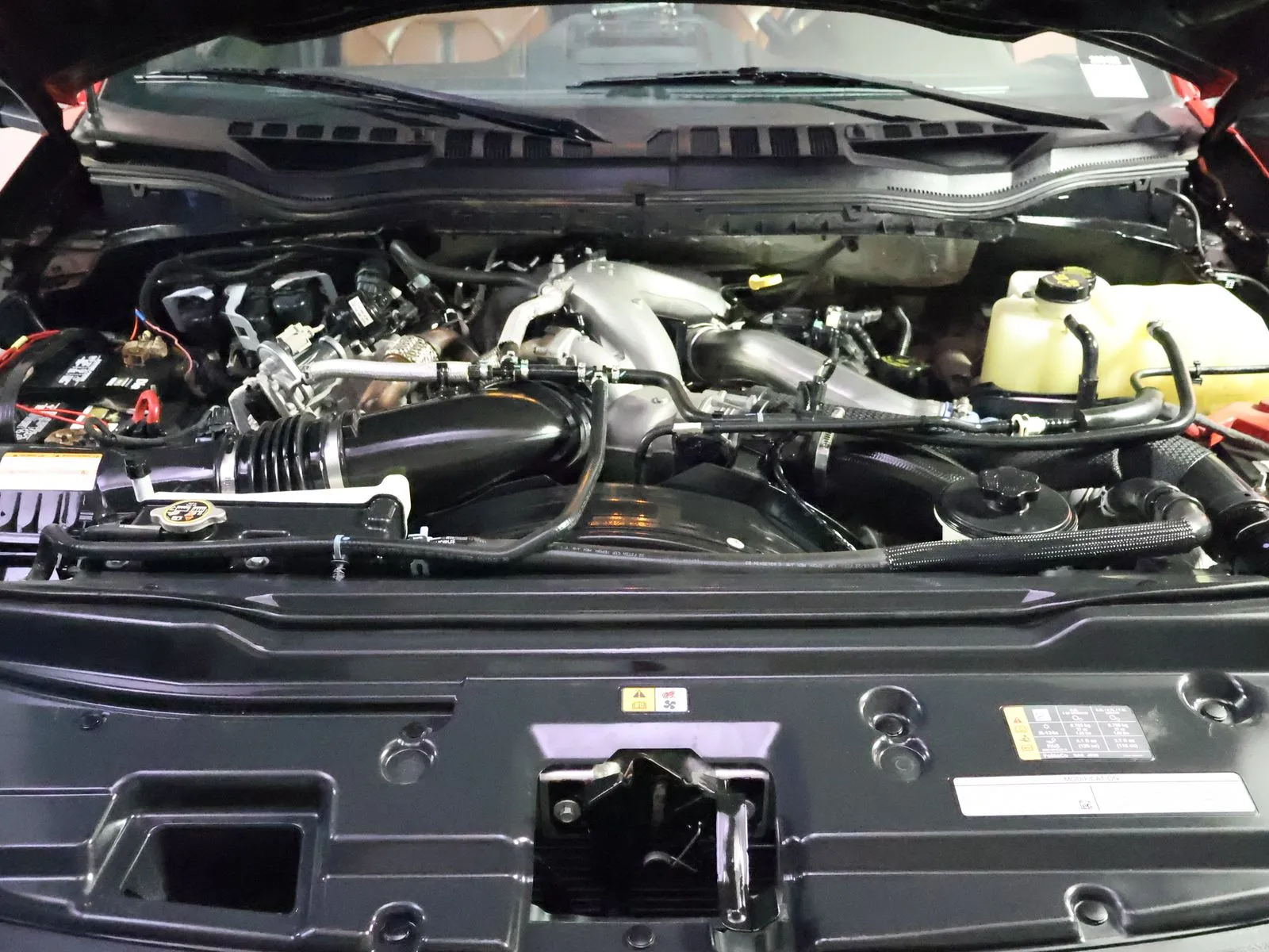 Ford F350SD photo 25