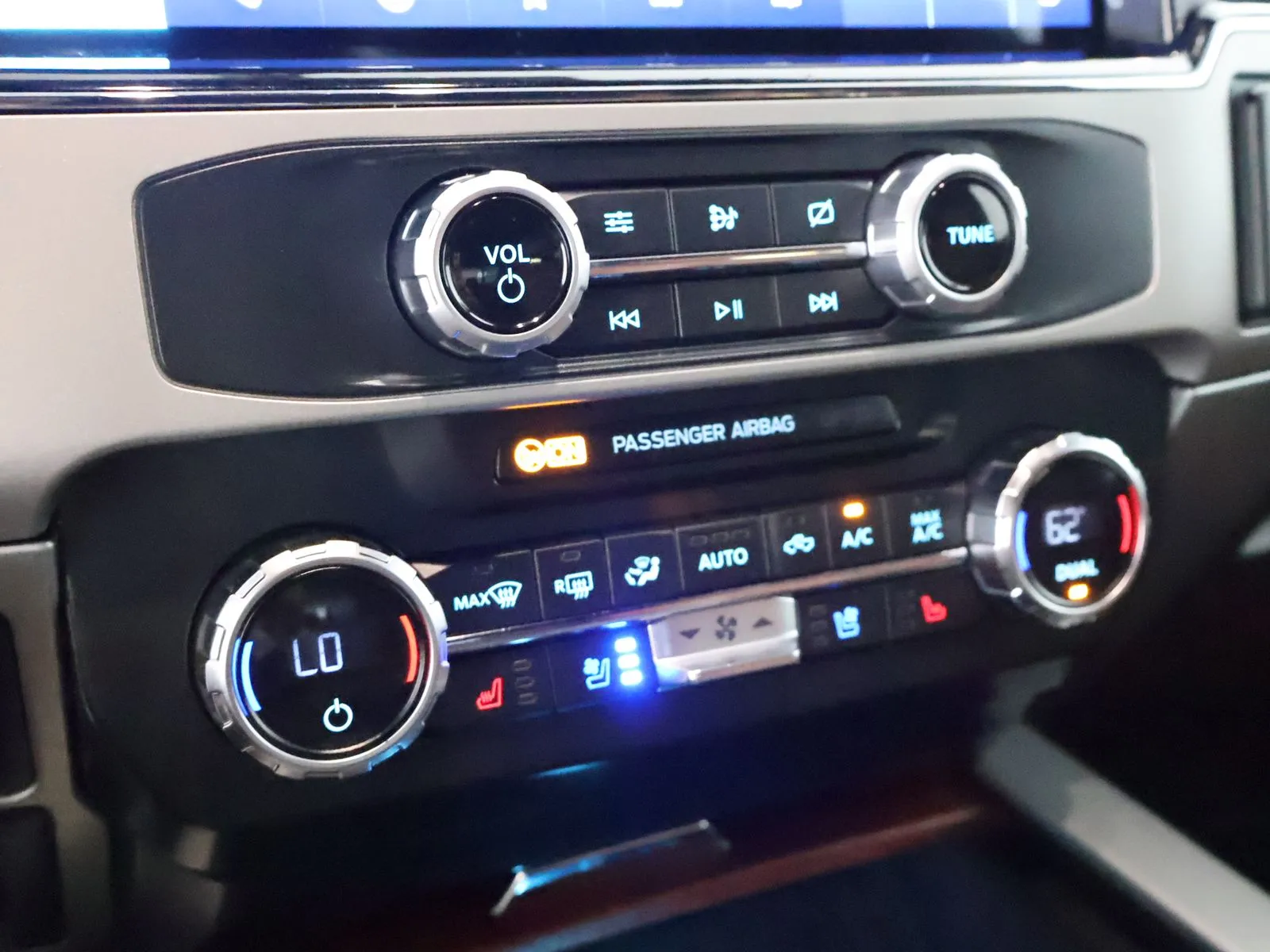 Ford F350SD photo 44