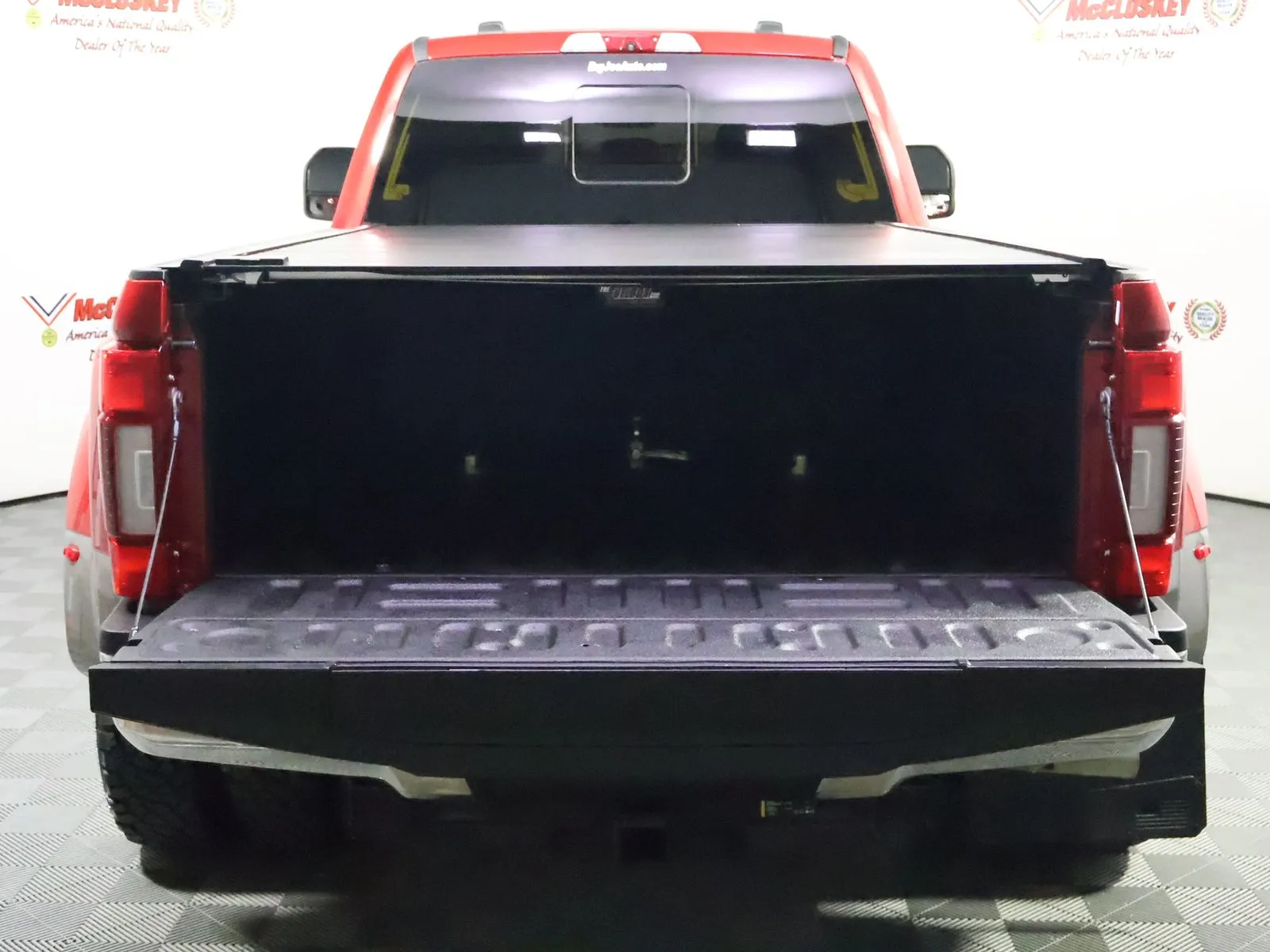 Ford F350SD photo 10