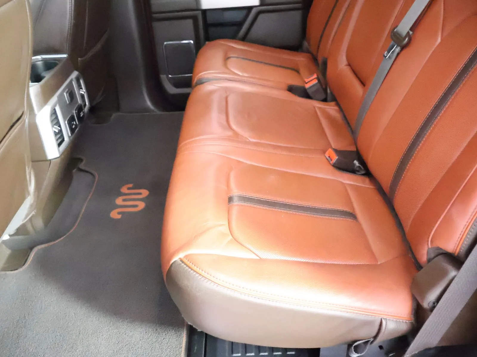 Ford F350SD photo 55