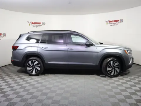More photos of 2024 Volkswagen Atlas 2.0T SE w/Technology at McCloskey Imports & 4x4s (Licensed as McCloskey Isuzu), CO