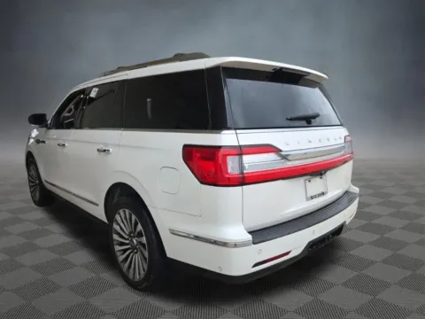 More photos of 2019 Lincoln Navigator Reserve at McCloskey Imports & 4x4s (Licensed as McCloskey Isuzu), CO