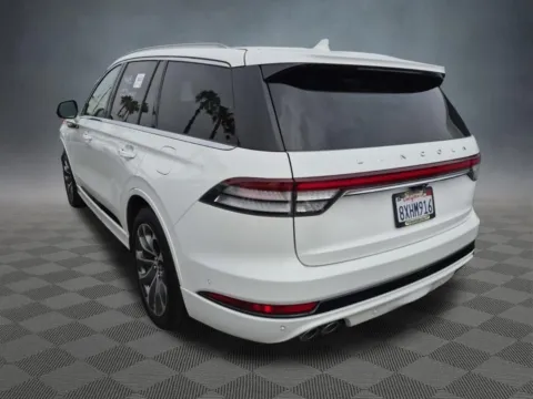 More photos of 2021 Lincoln Aviator Grand Touring at McCloskey Imports & 4x4s (Licensed as McCloskey Isuzu), CO