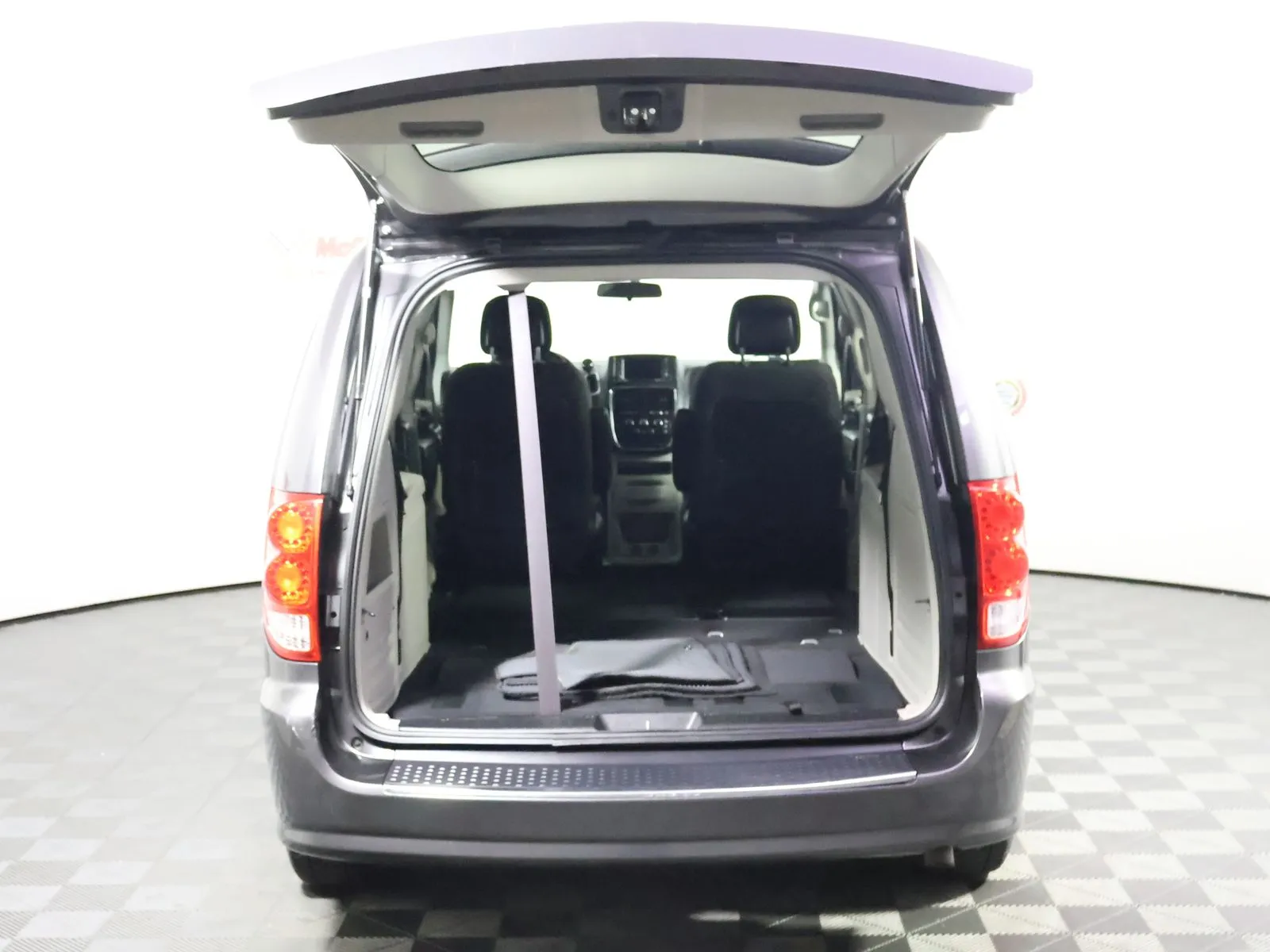Dodge Grand Caravan photo 10