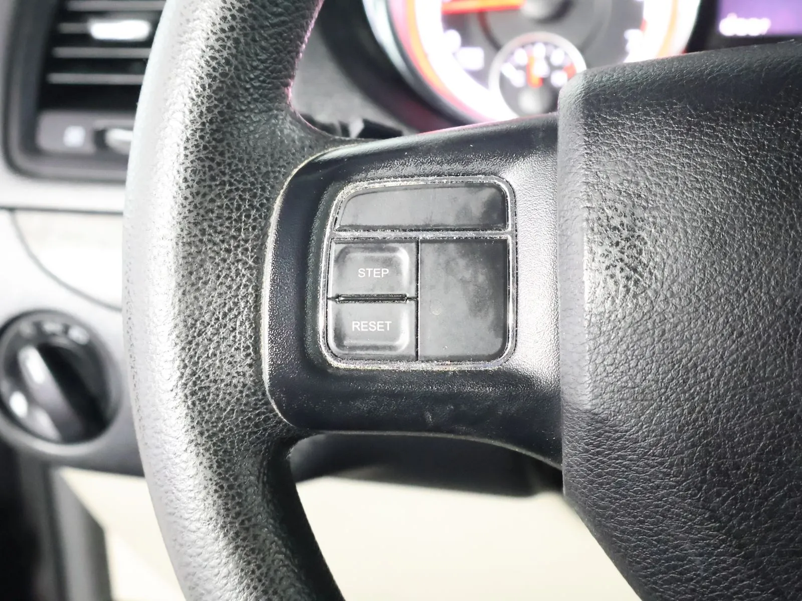 Dodge Grand Caravan photo 32