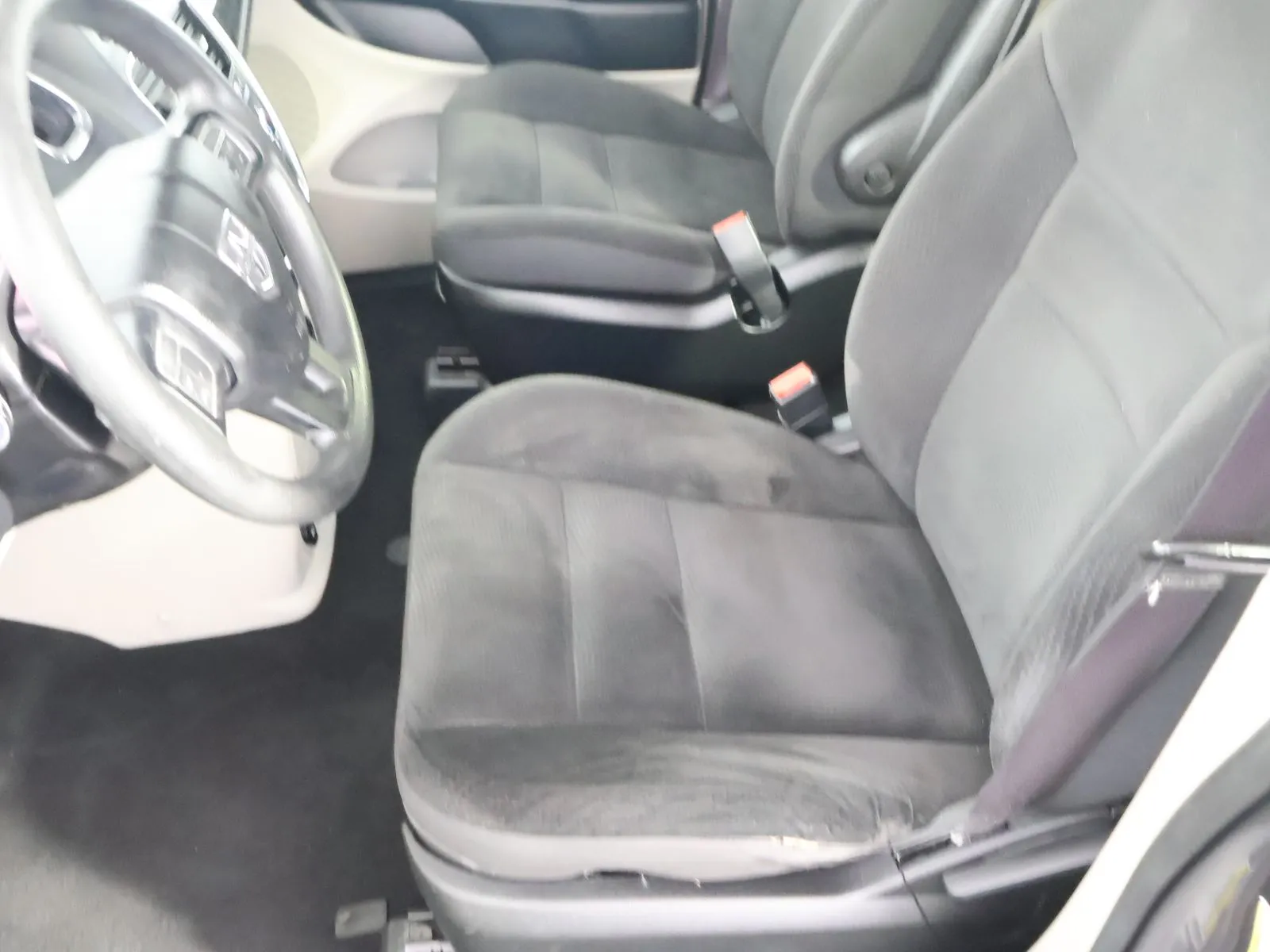 Dodge Grand Caravan photo 24