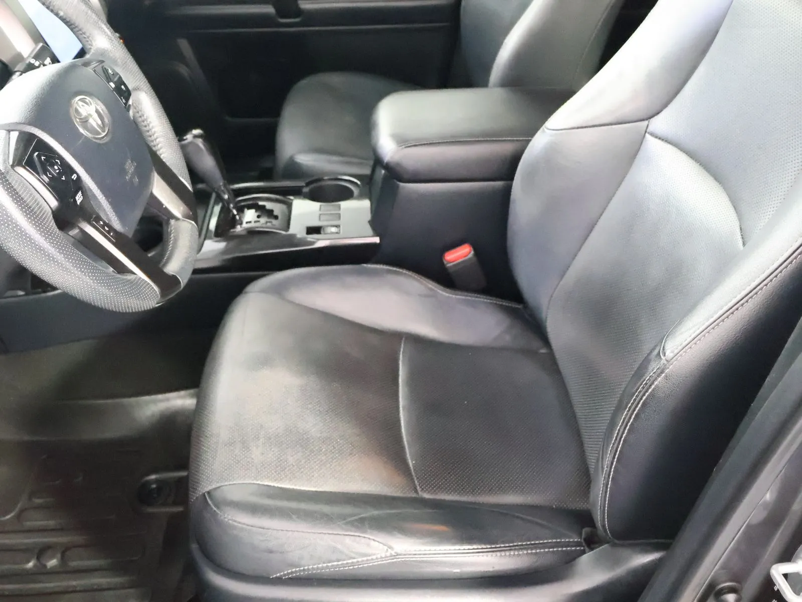 Toyota 4Runner photo 24