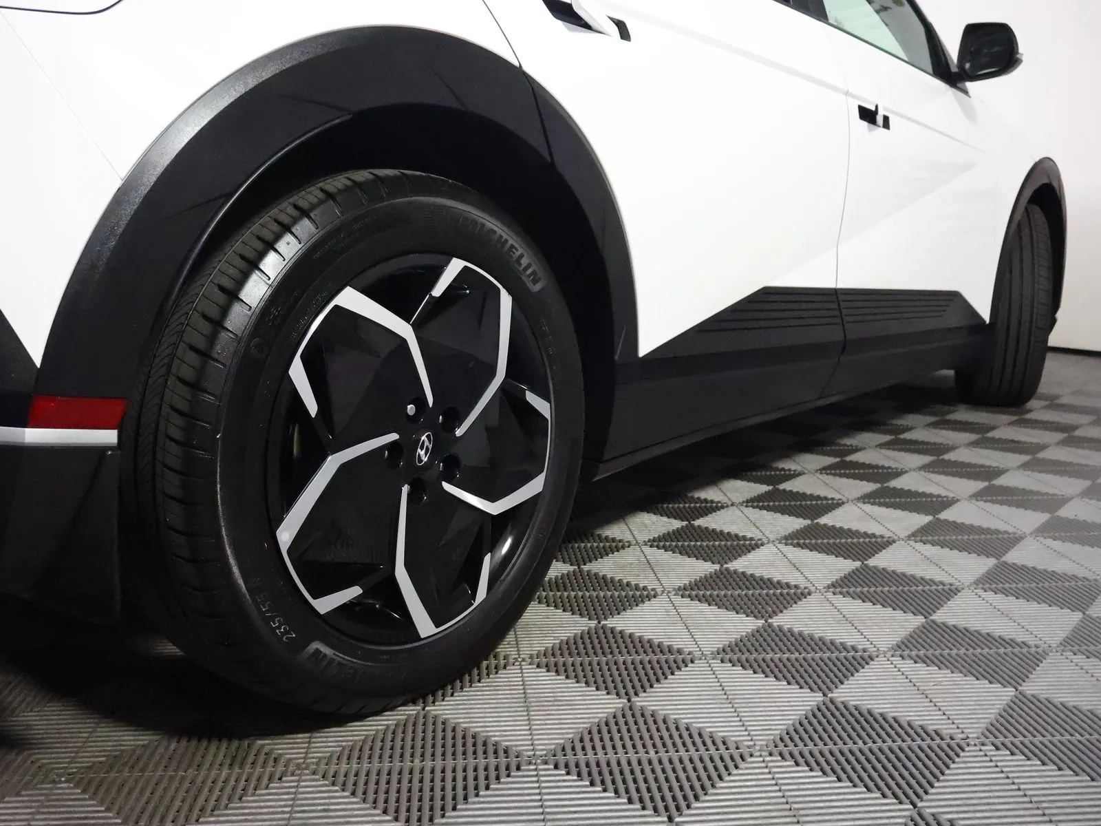 Hyundai Ioniq 5 photo 12